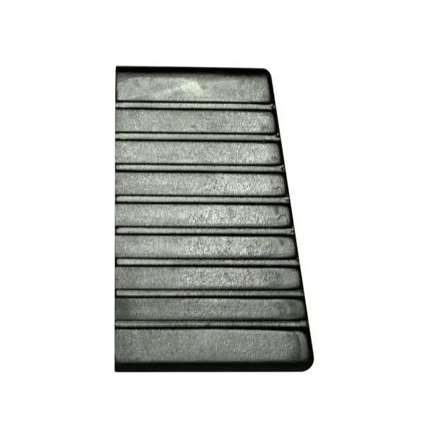 A 50mmx50mm dark green rectangular rubber foot with ridges and a slight angle on one side is displayed against a white background.