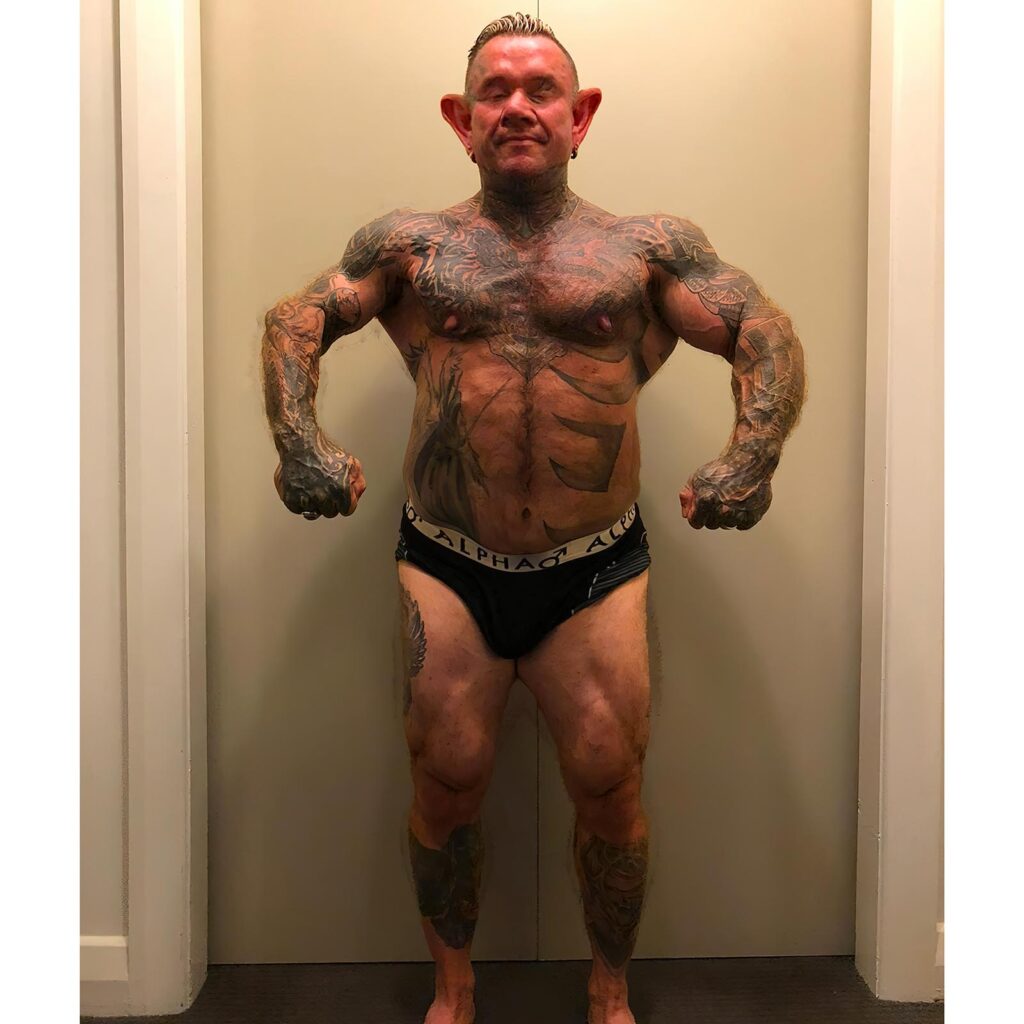 Lee Priest showing a decline in his physique but growth elsewhere